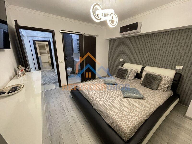 Mihai Bravu -  Dristor Apartament 4 camere de vanzare