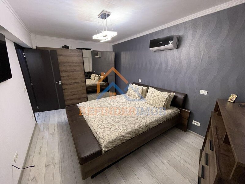 Mihai Bravu -  Dristor Apartament 4 camere de vanzare
